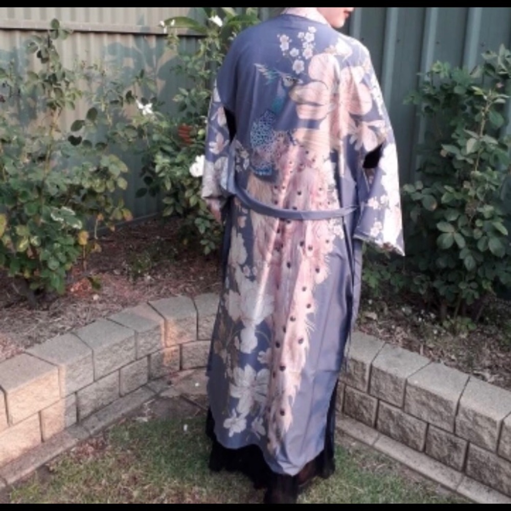 KIMONO ROBE - Picture 2 of 14